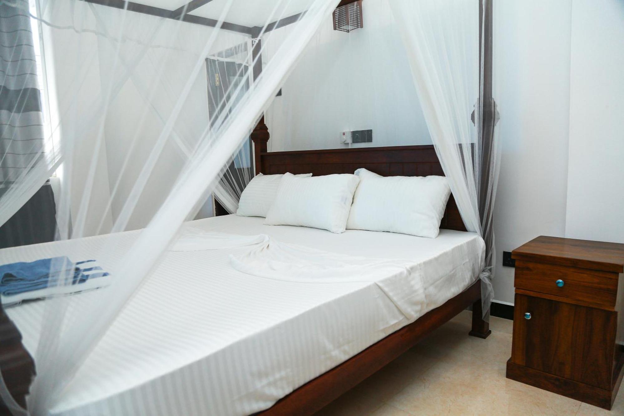 Camellia Hotel & Restaurant Мирисса Экстерьер фото